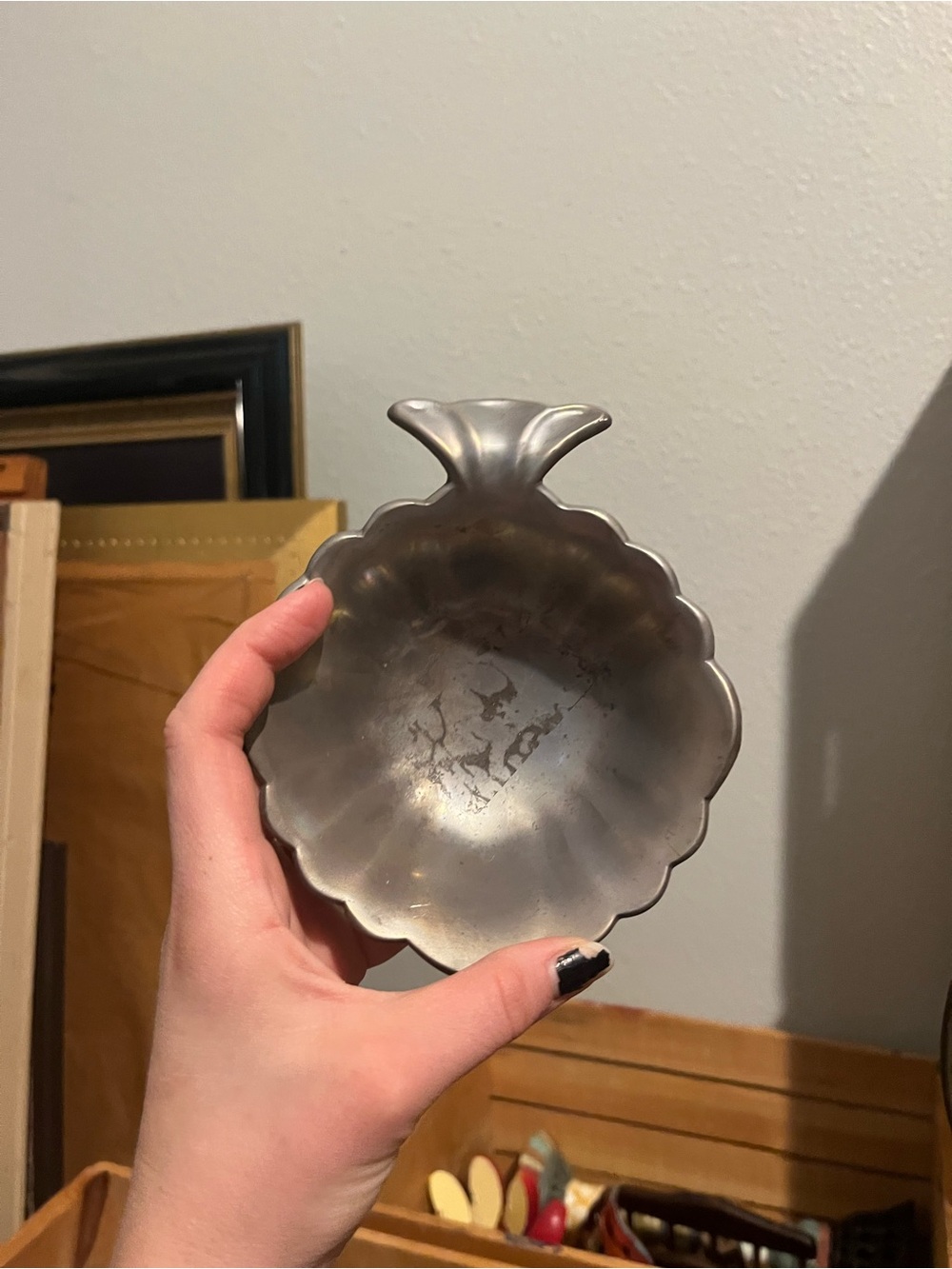 Scallop Shell Decorative Dish in Silver